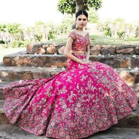 Top Trending Women Lehengas!