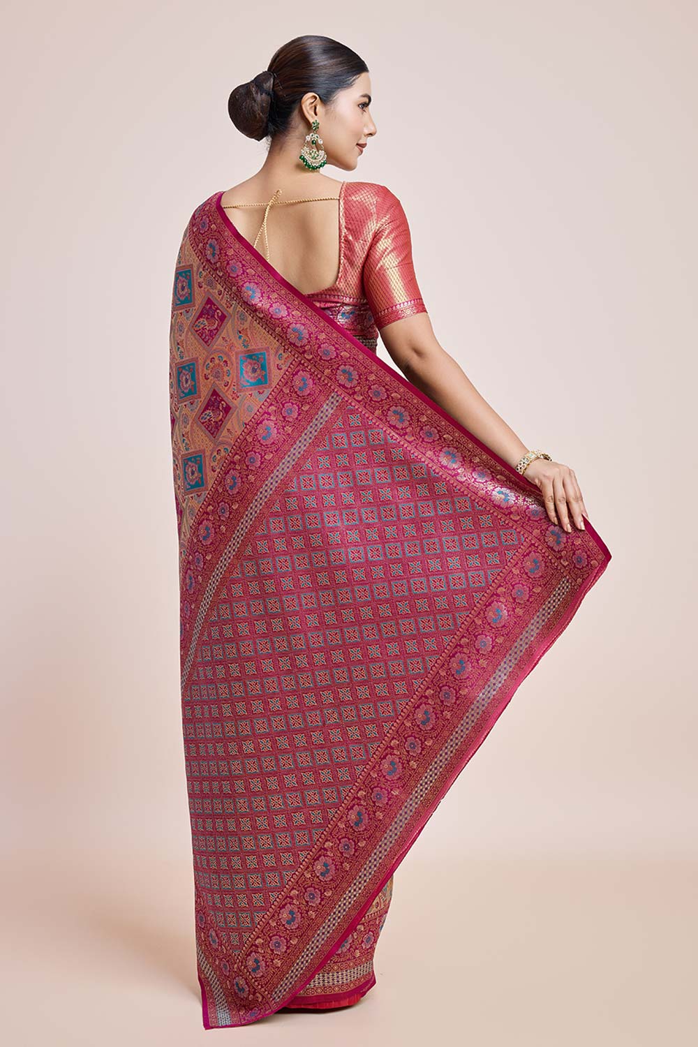 Magenta Dharmavaram Silk Saree With Zari Work