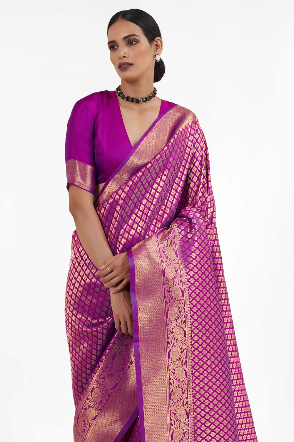 Kandini Silk Violet Woven Handloom Saree