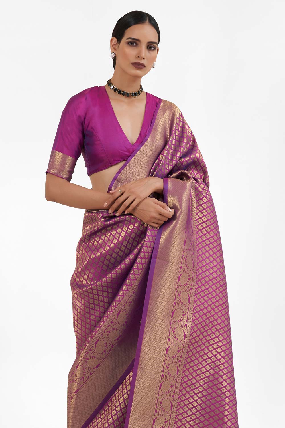 Kandini Silk Purple Woven Handloom Saree