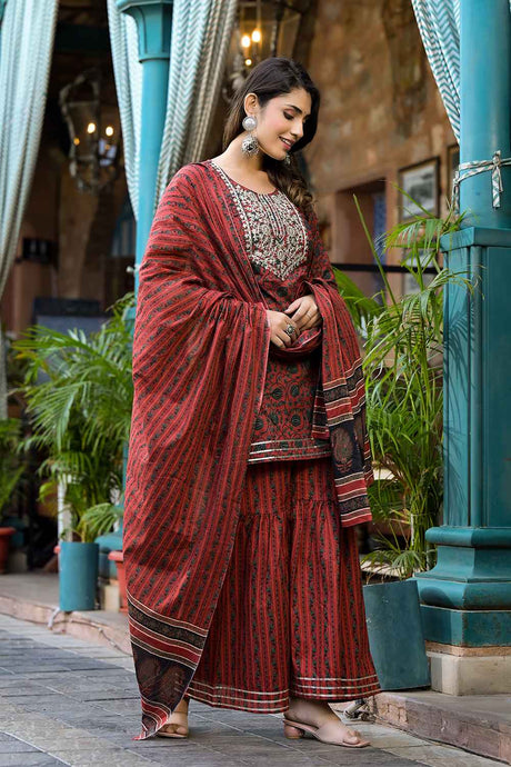 Red Ethnic Motifs Embroidered Pure Cotton Kurta Set