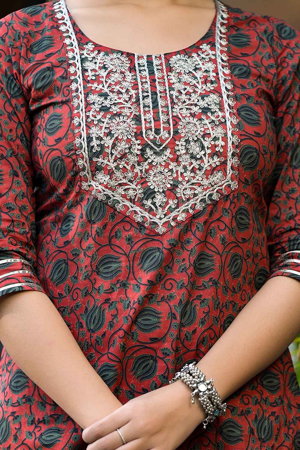 Red Ethnic Motifs Embroidered Pure Cotton Kurta Set