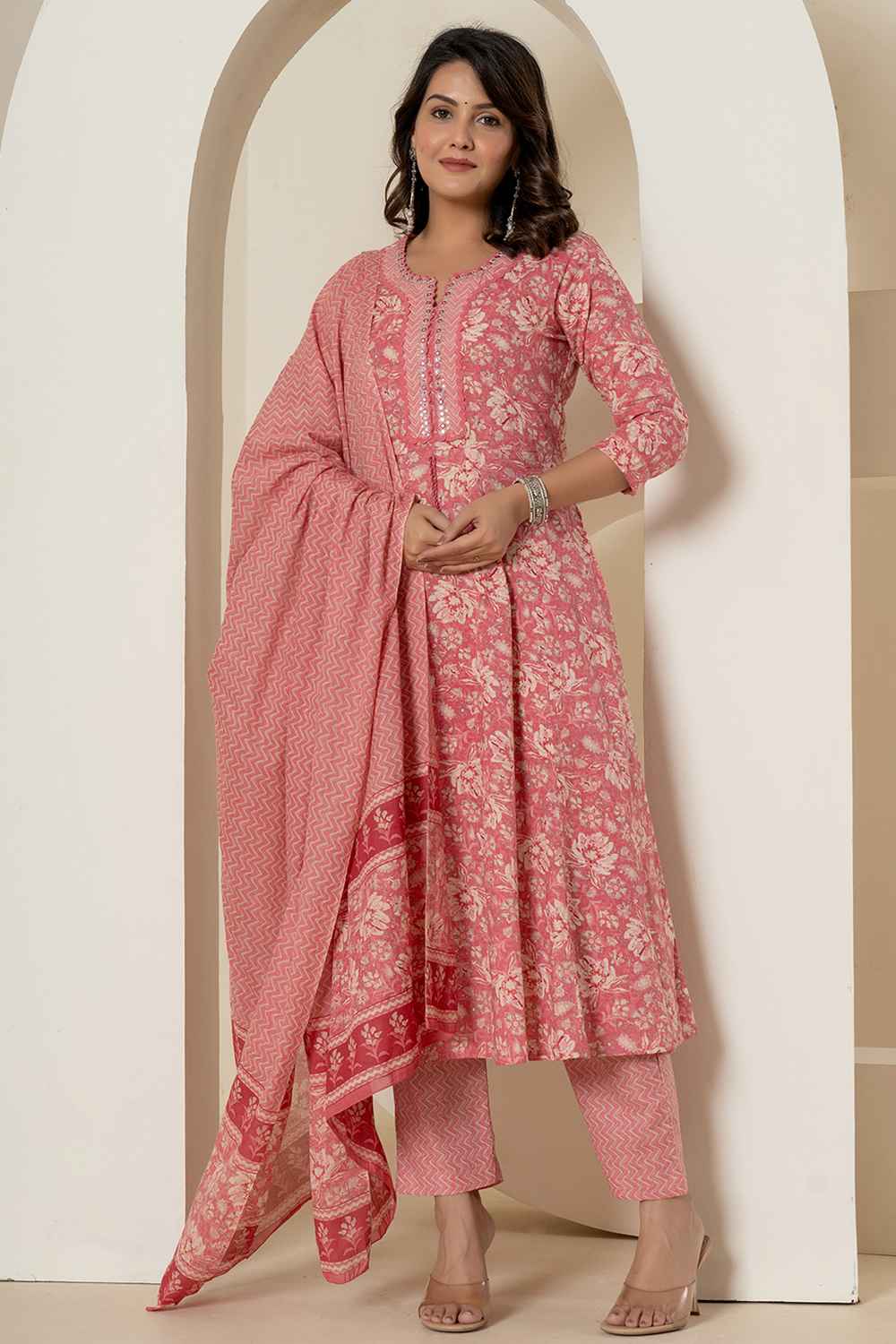 Pink Floral Print Mirror Workÿ Pure Cotton Kurti Set