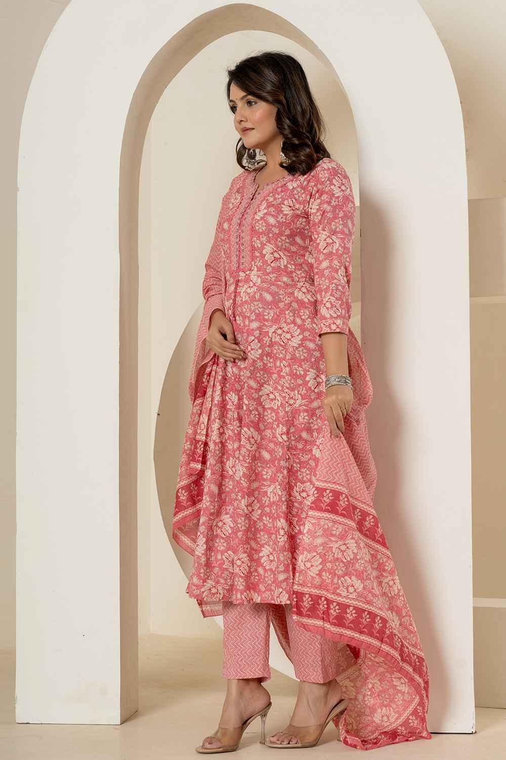 Pink Floral Print Mirror Workÿ Pure Cotton Kurta Set