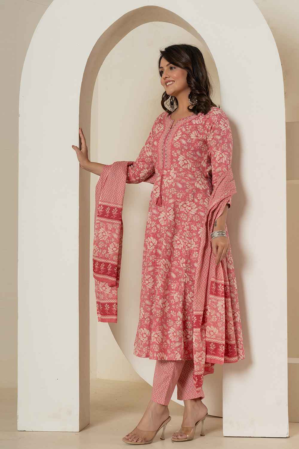 Pink Floral Print Mirror Workÿ Pure Cotton Kurta Set