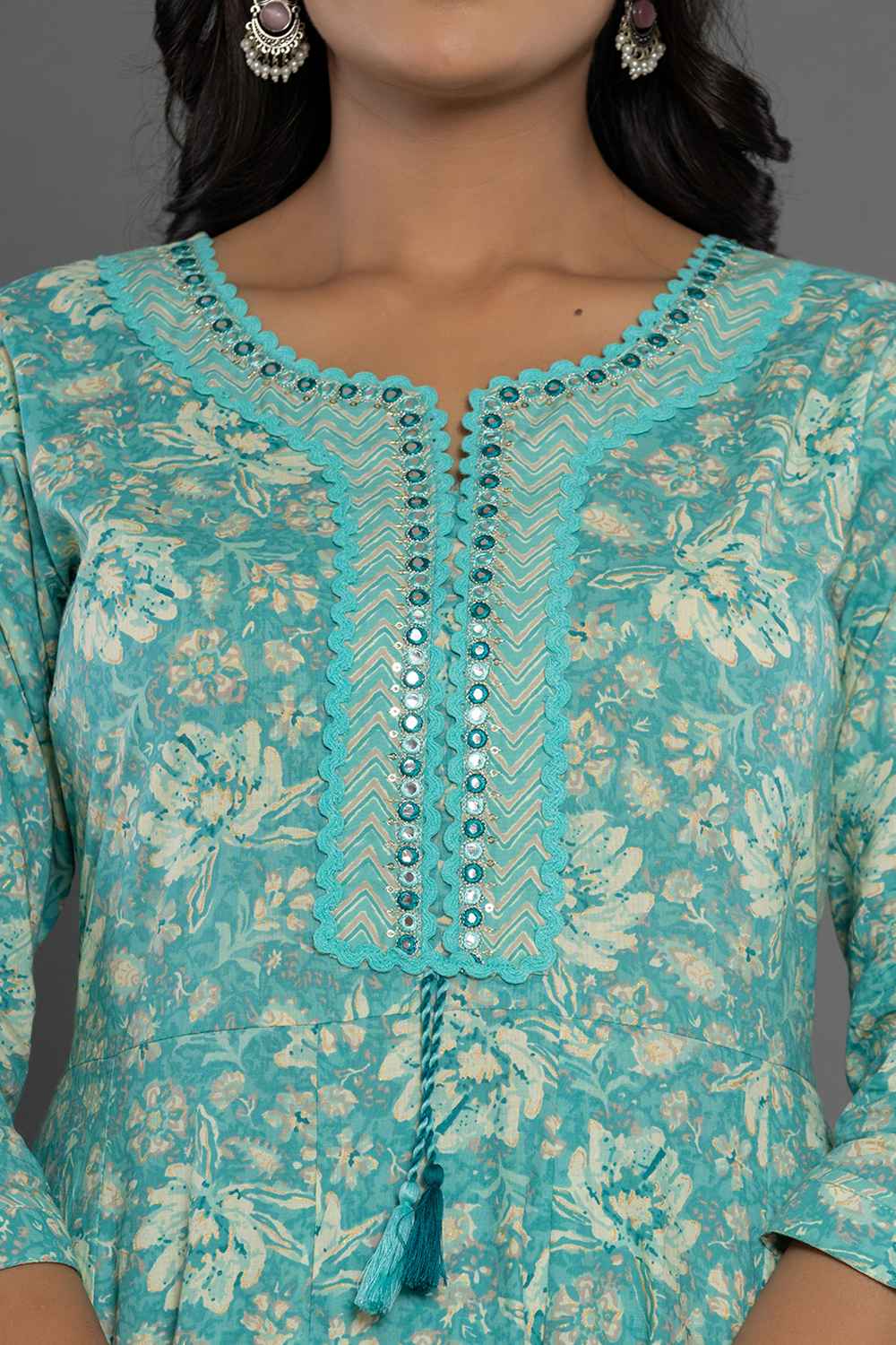 Turquoise Floral Print Mirror Workÿ Pure Cotton Kurti Set