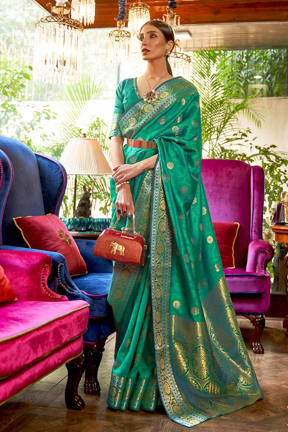 Kallavi Green Silk Woven Saree