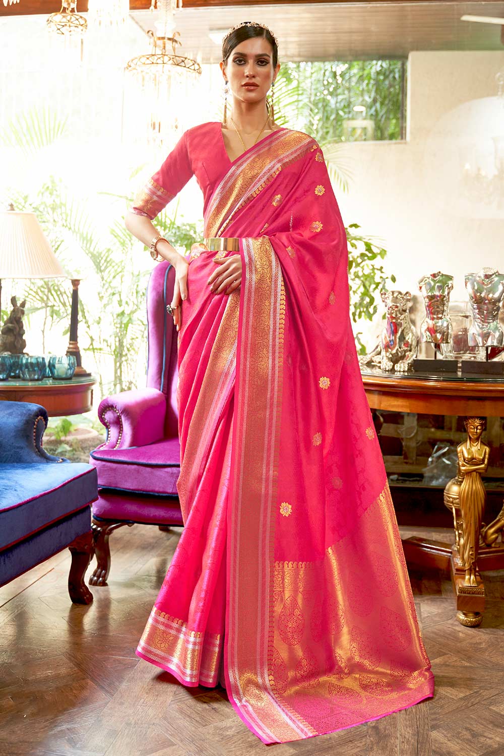 Kallavi Pink Silk Woven Saree