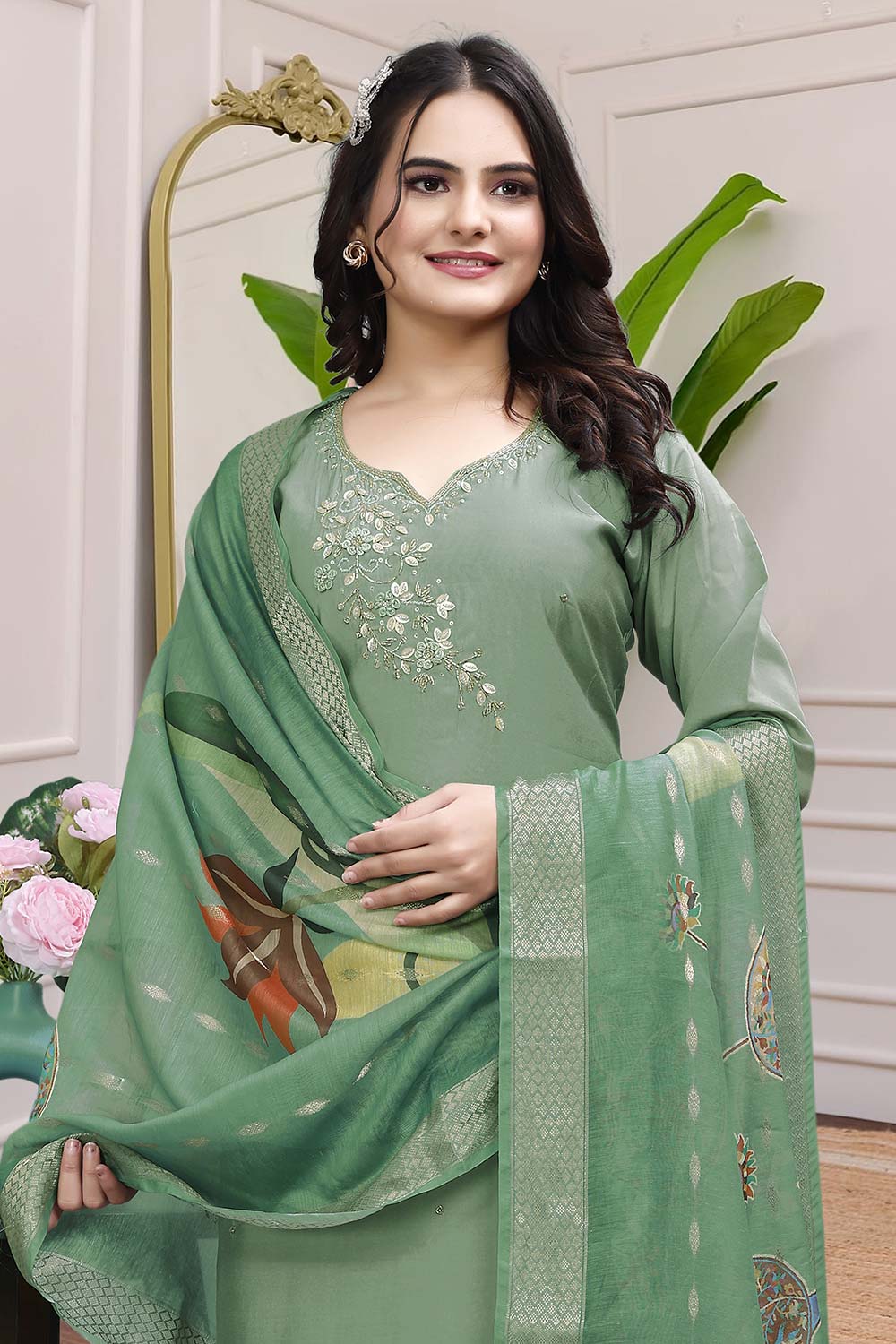 Green Solid Embroidered Silk Kurta with Pant