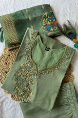 Green Solid Embroidered Silk Kurta with Pant