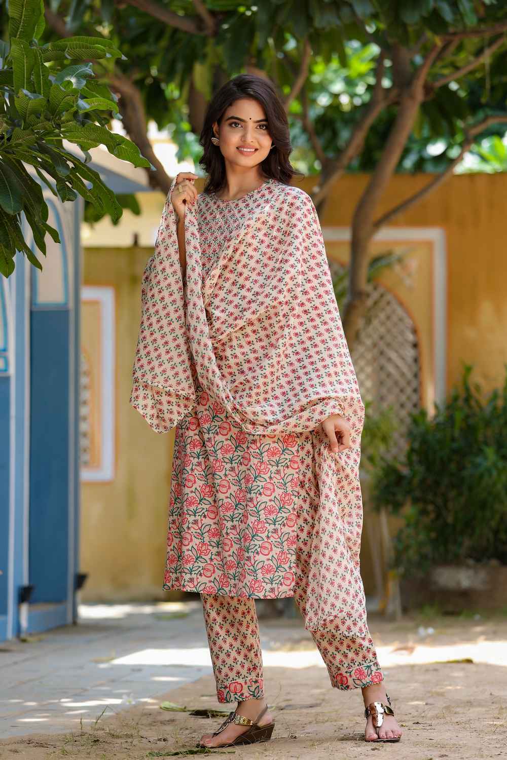 Pink Floral Print Mirror Workÿ Pure Cotton Kurta Set