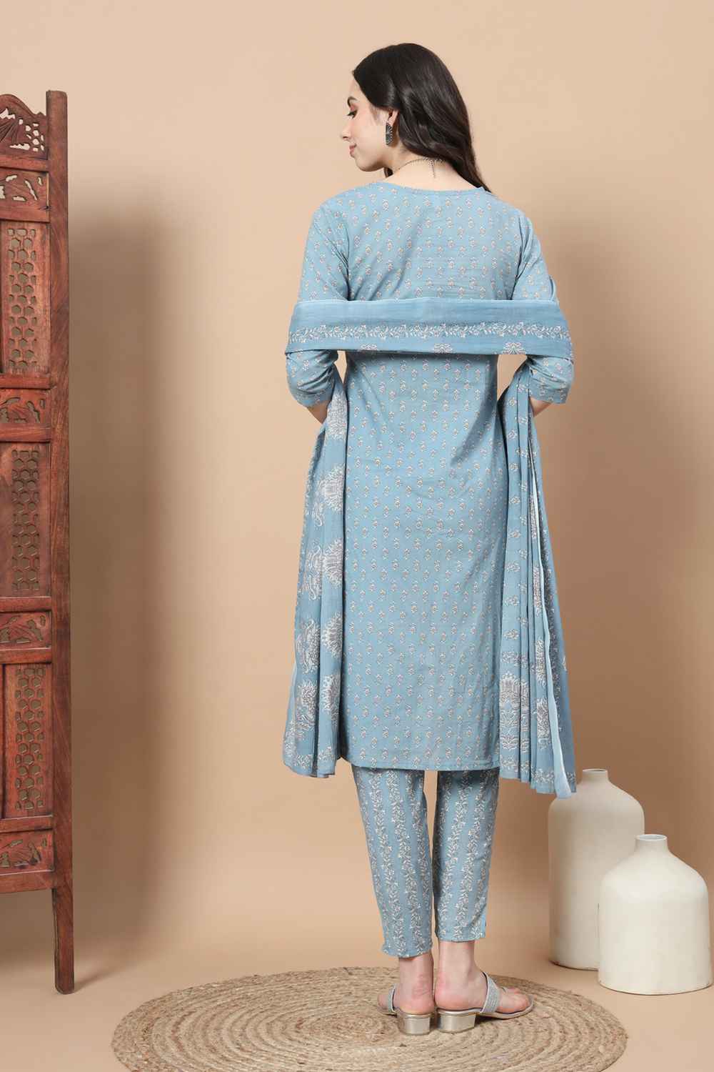 Blue Ethnic Motifs Thread Work Pure Cotton Kurta Set