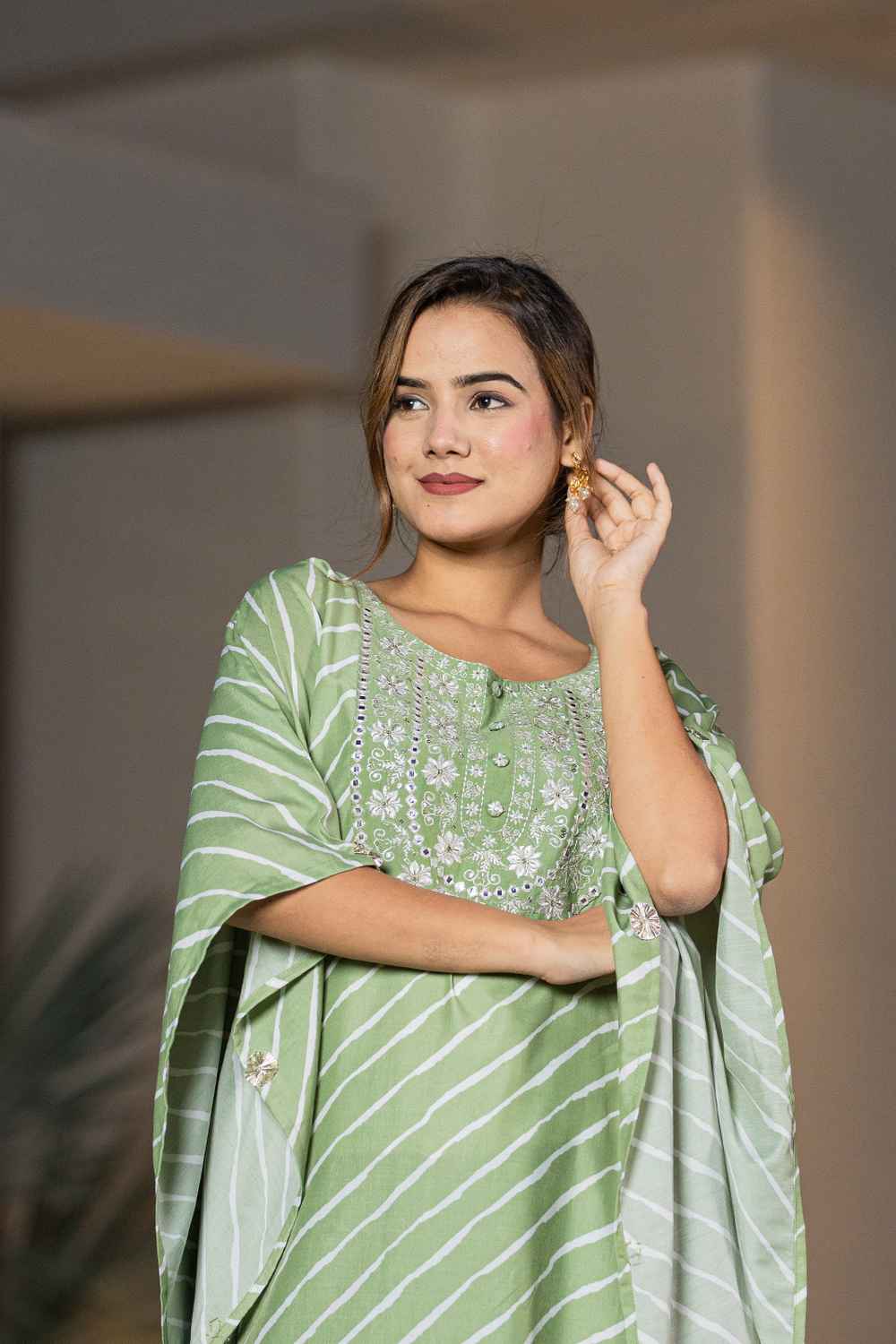 Green Leheriya Thread Work Silk Kurti Set