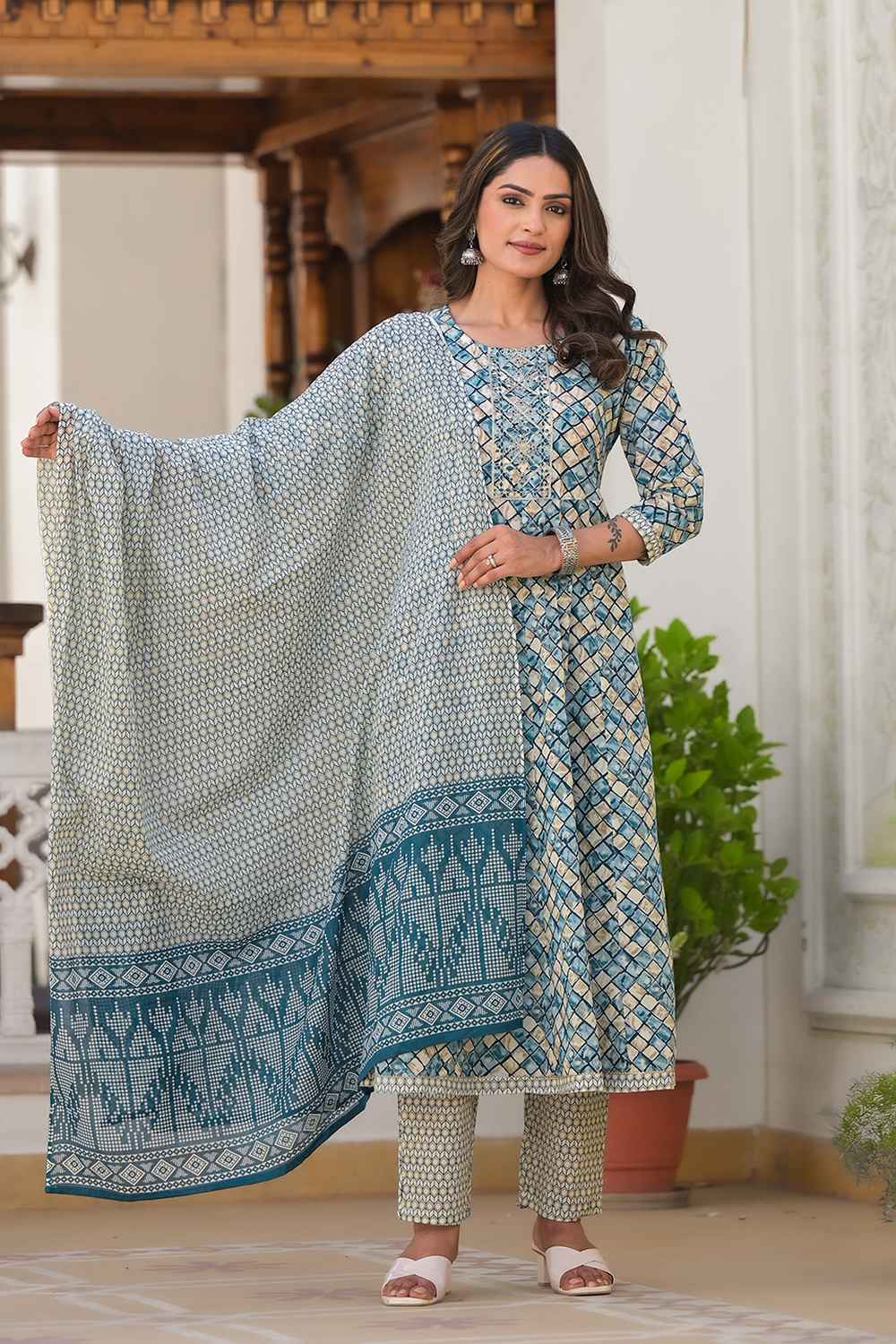 Blue Checkerd Print Zari Work Pure Cotton Kurti Set