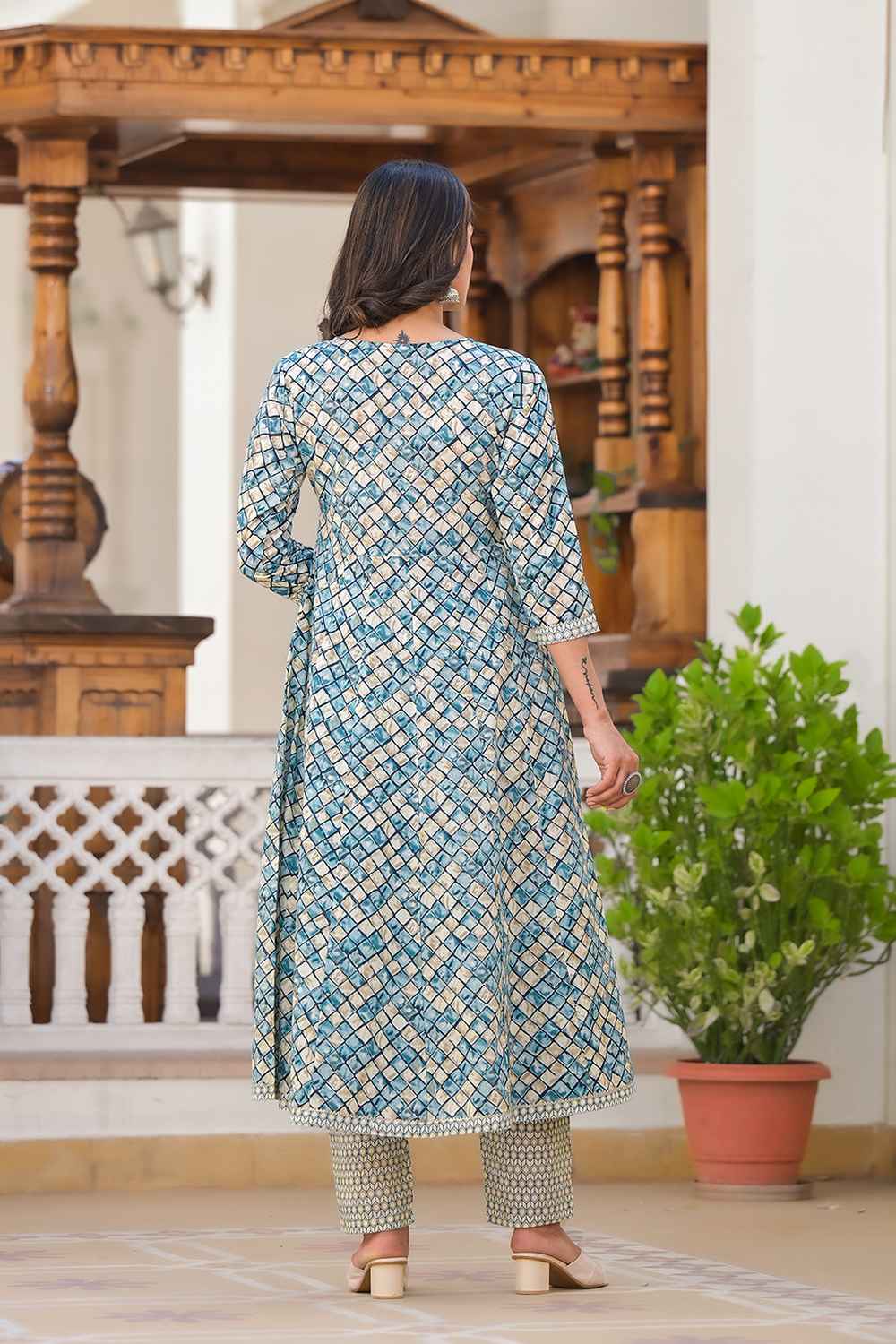 Blue Checkerd Print Zari Work Pure Cotton Kurta Set