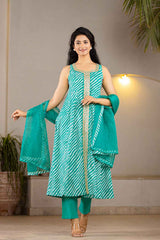 Green Leheriya Lace Work Pure Cotton Kurta Set