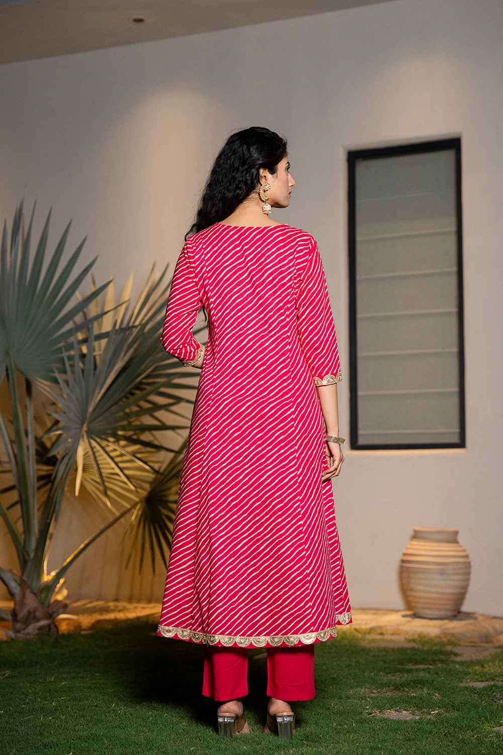 Pink Leheriya Lace Work Pure Cotton Kurti Set