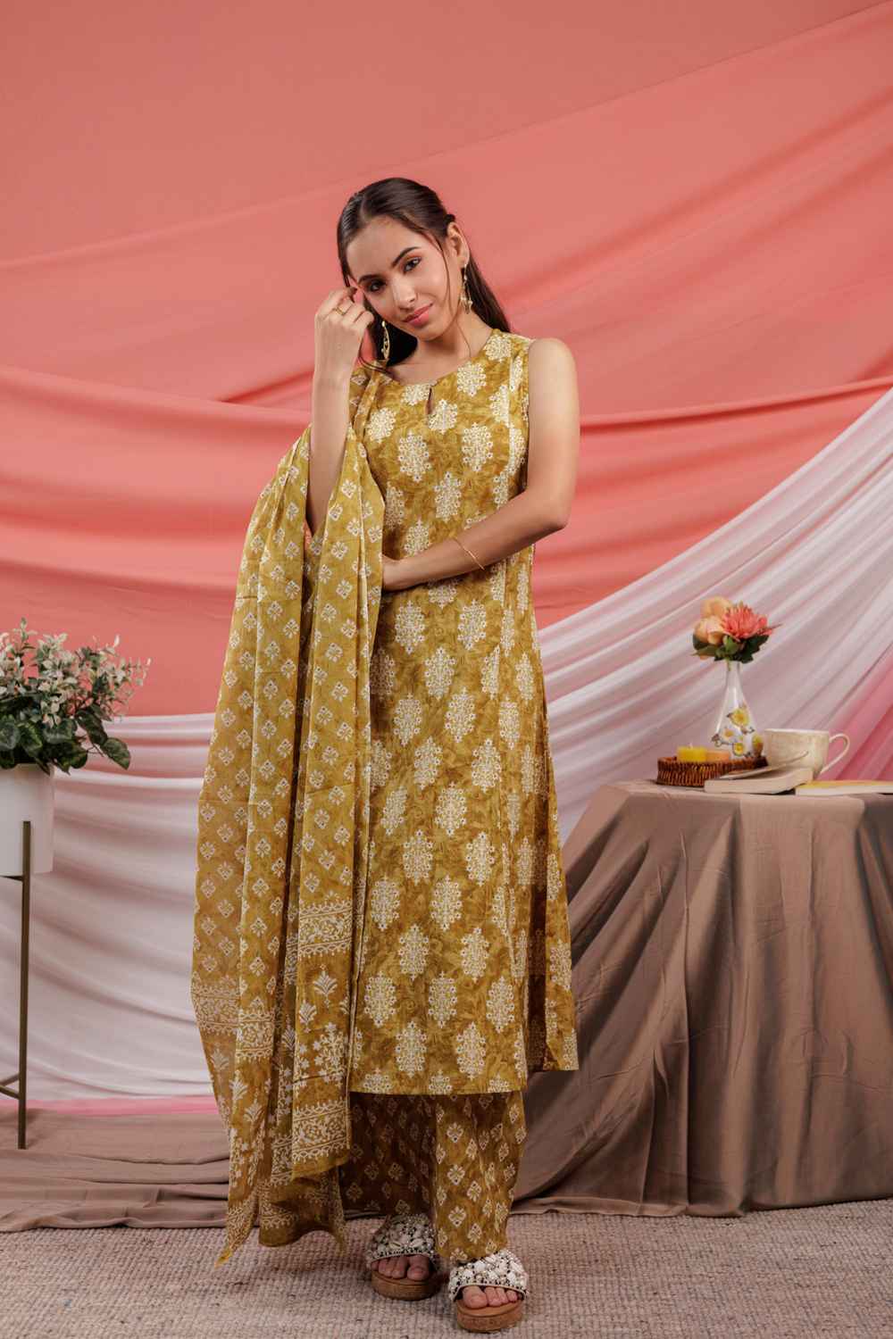 Yellow Ethnic motifs Pure Cotton Kurti Set