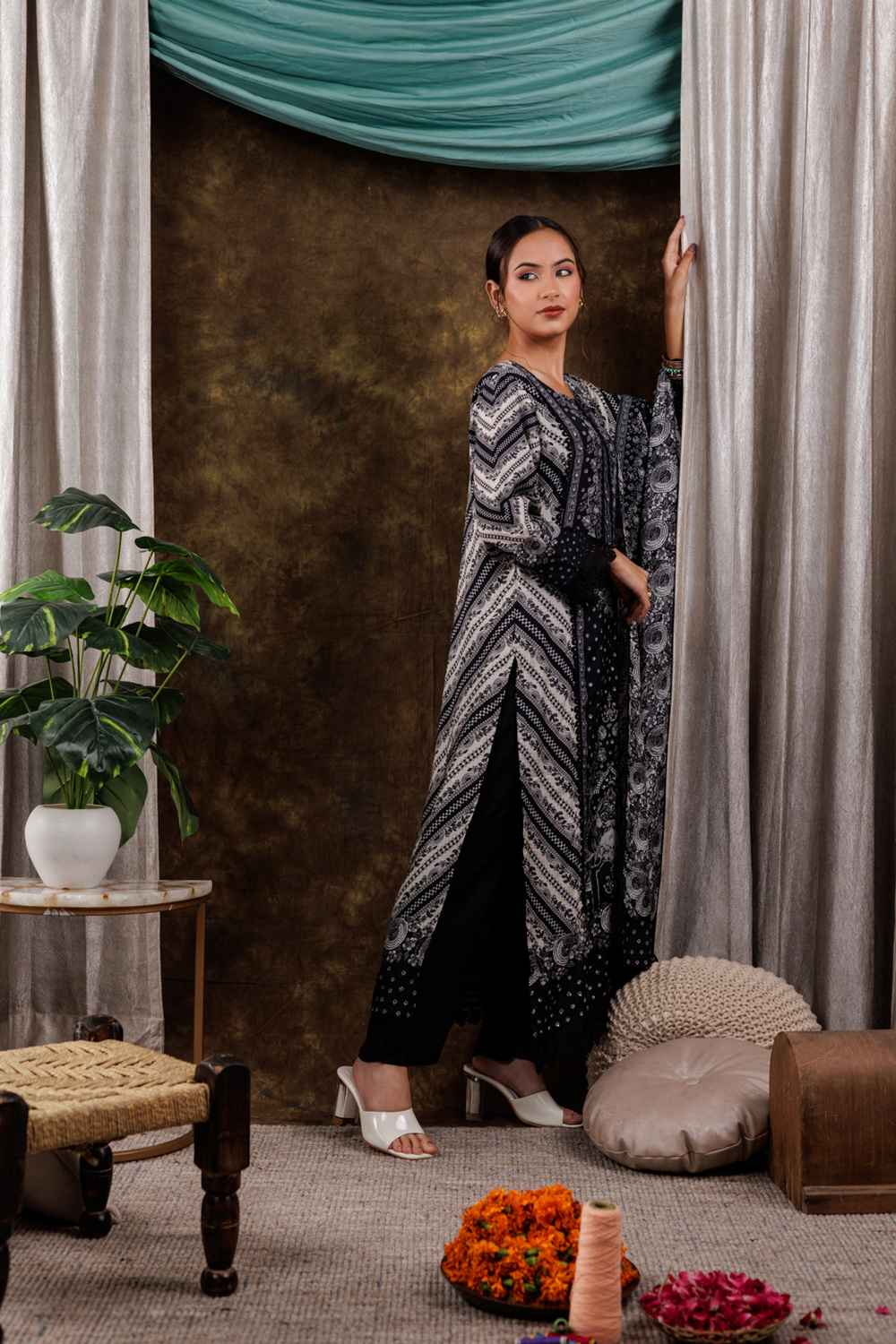 Black Ethnic Motifs Embroidered Muslin Silk Kurta Set