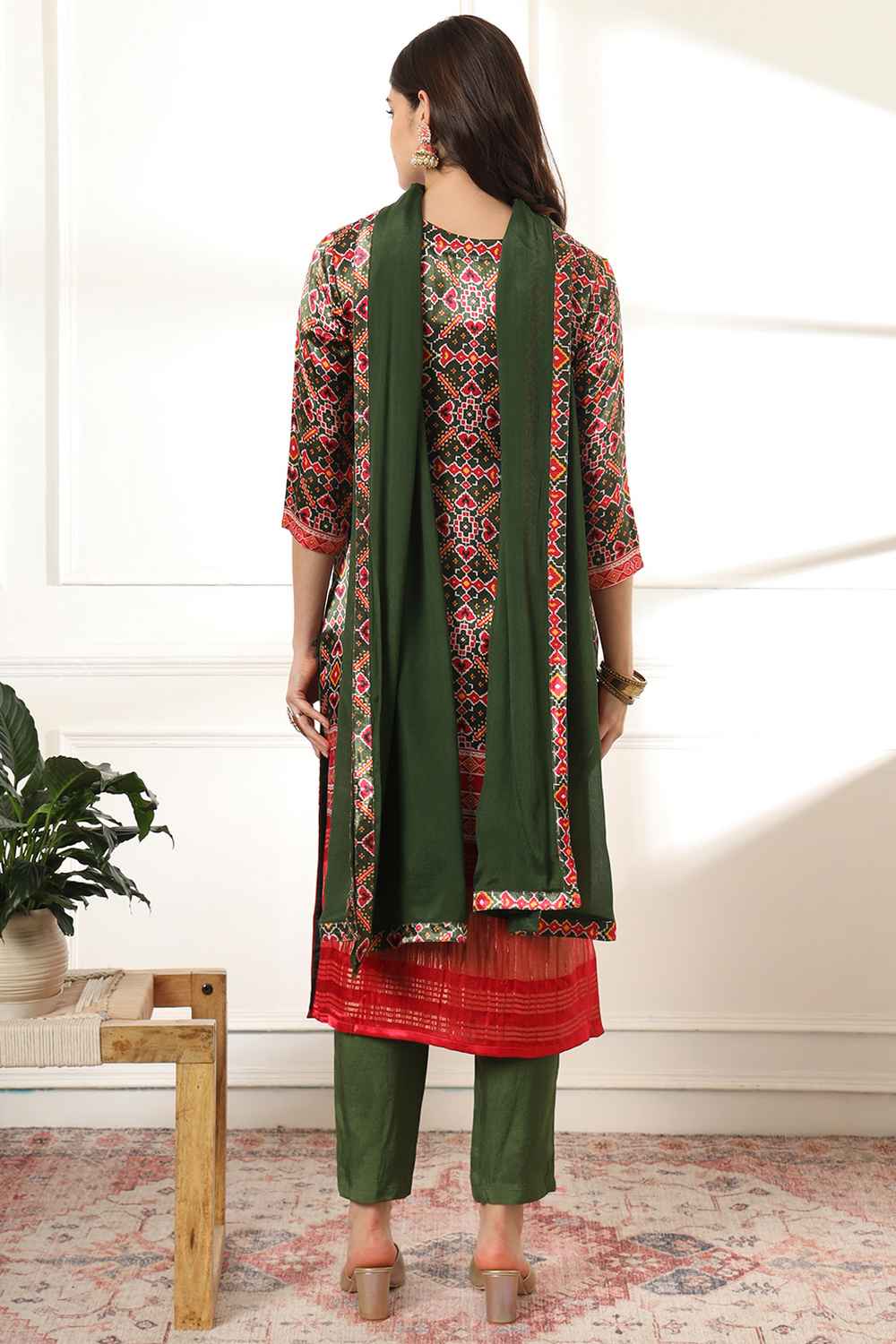 Green Ethnic Motifs Kantha Work Gajji Silk Kurta Set