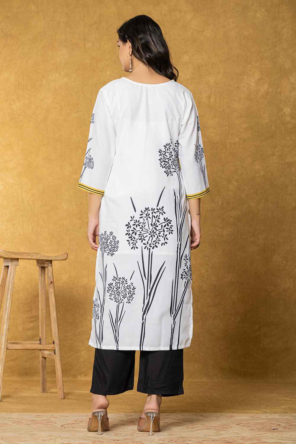 White Ethnic Motifs Linen Kurti Set