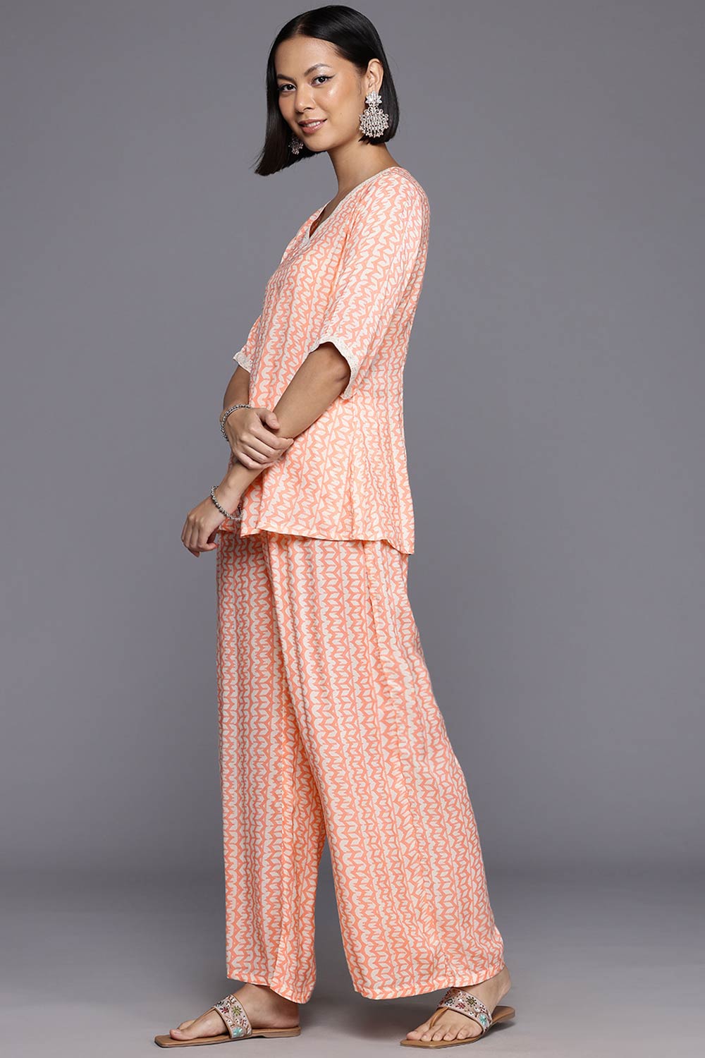 Peach Polyester Printed Straight V-Neck Co-Ords Set