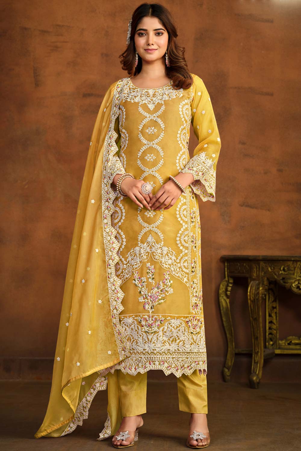 Yellow Organza Resham_Embroidery Full Sleeve Round Neck Salwar Kameez