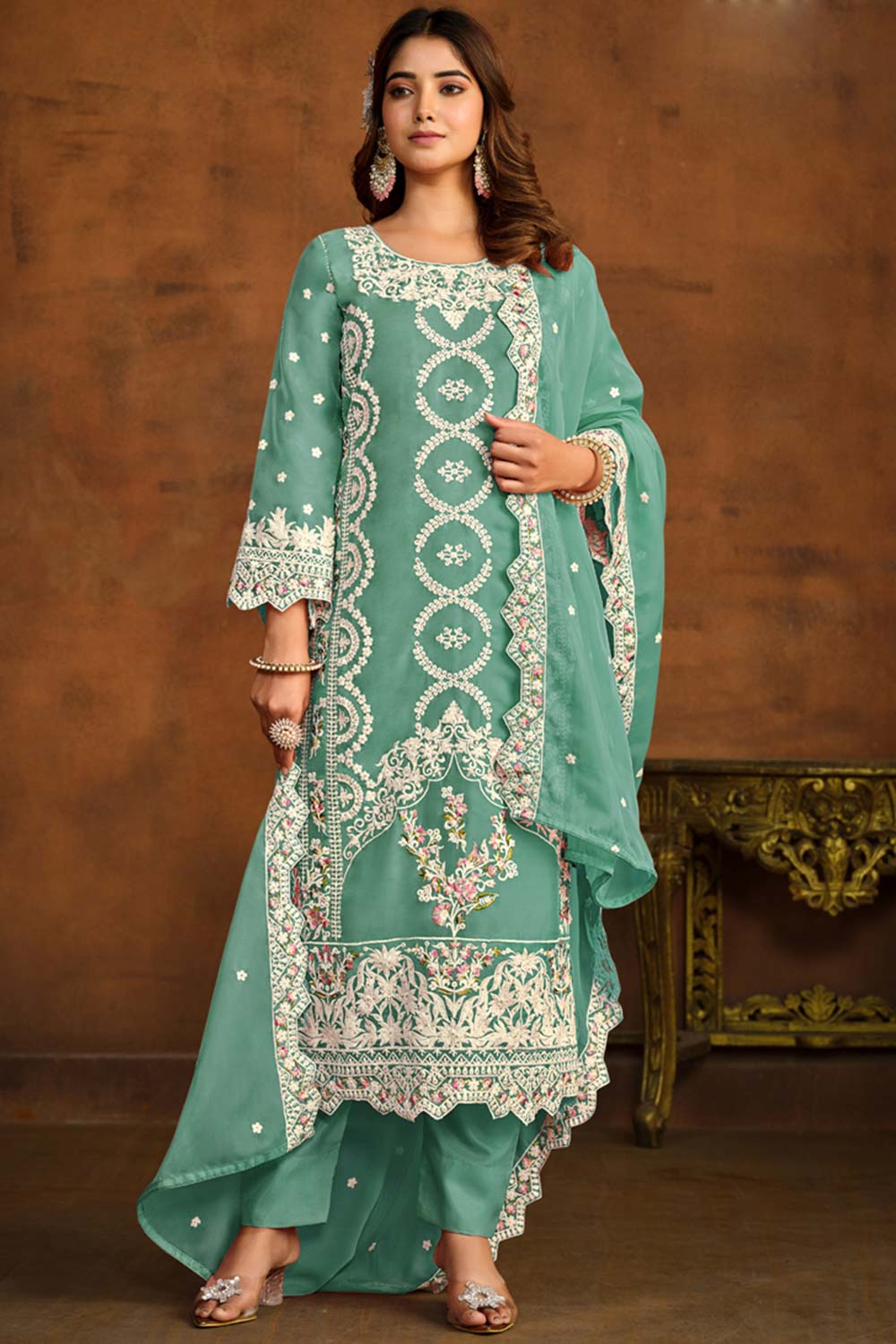 Grey Organza Resham_Embroidery Full Sleeve Round Neck Salwar Kameez