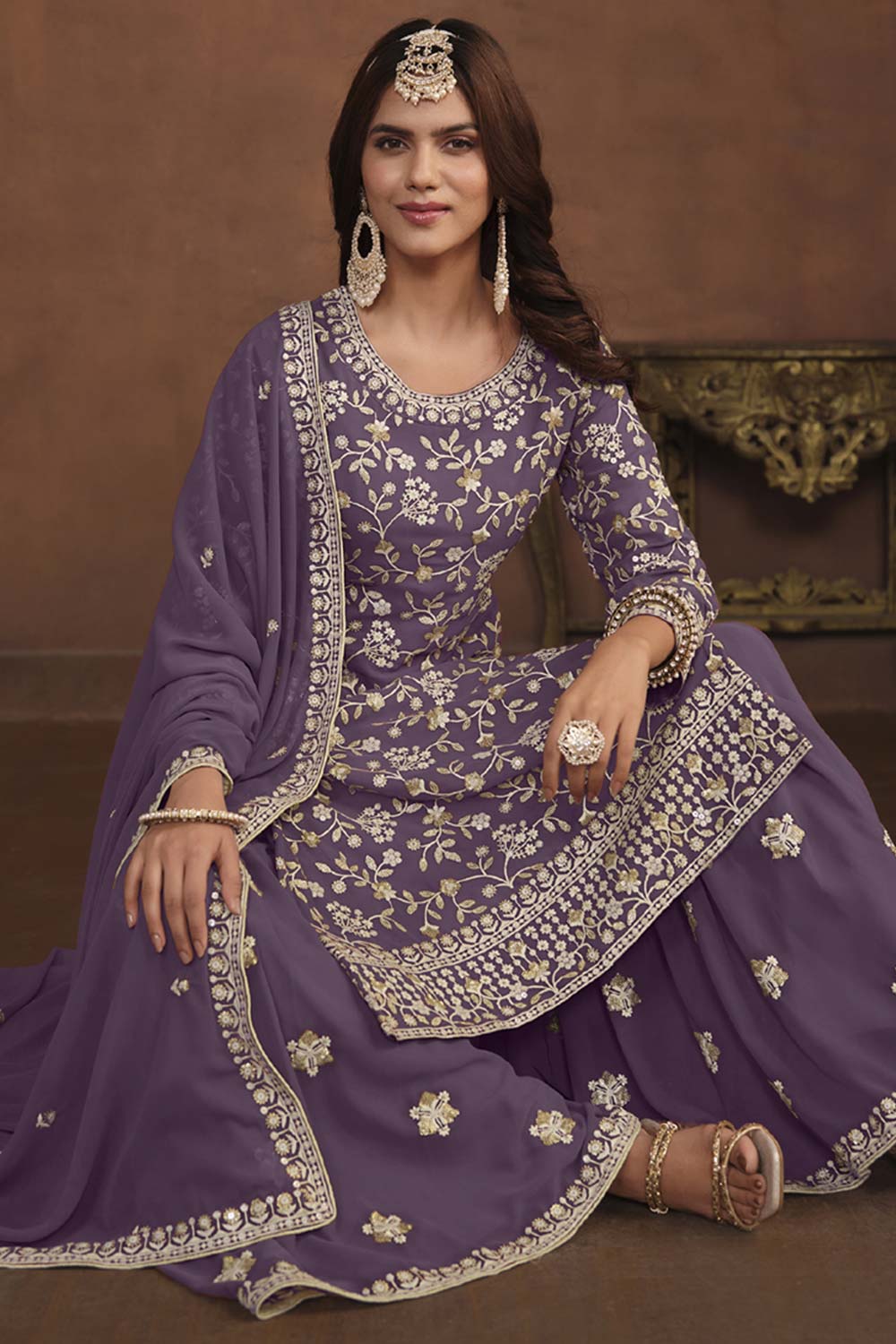 Lavender Georgette Resham_Embroidery Full Sleeve Round Neck Pakistani Salwar Kameez