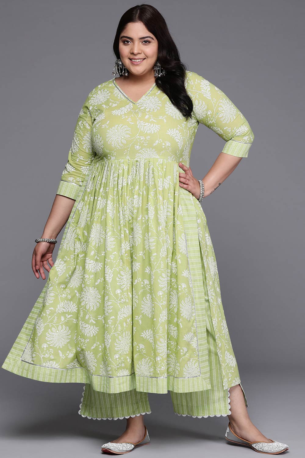 Green Pure Cotton Printed Straight V-Neck Kurti Set