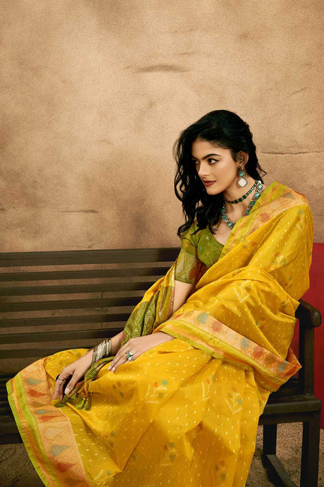 Yellow Patola Printed Handloom Wevaing Silk Saree