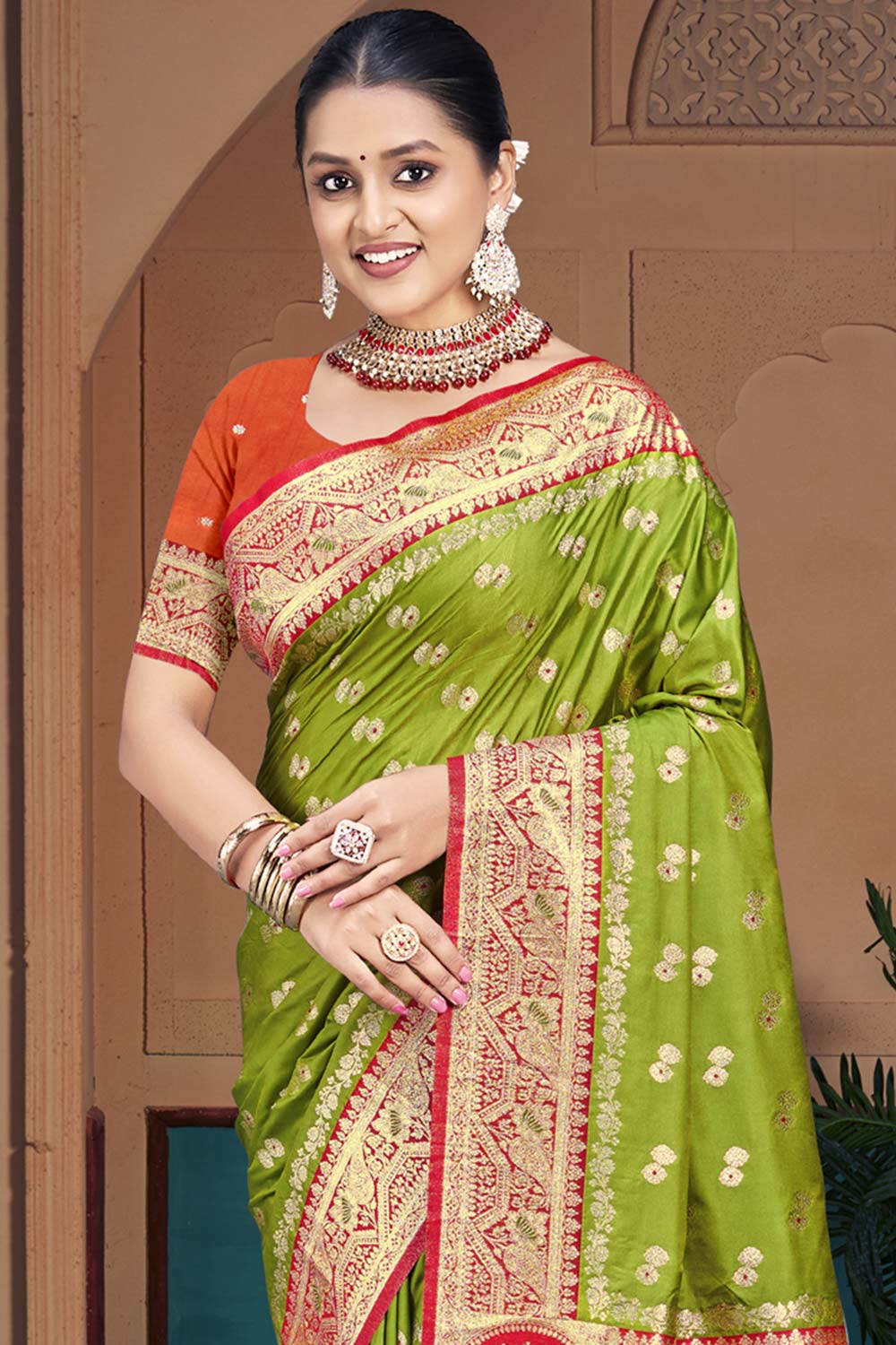 Mahendi Silk Weaving Designer Saree