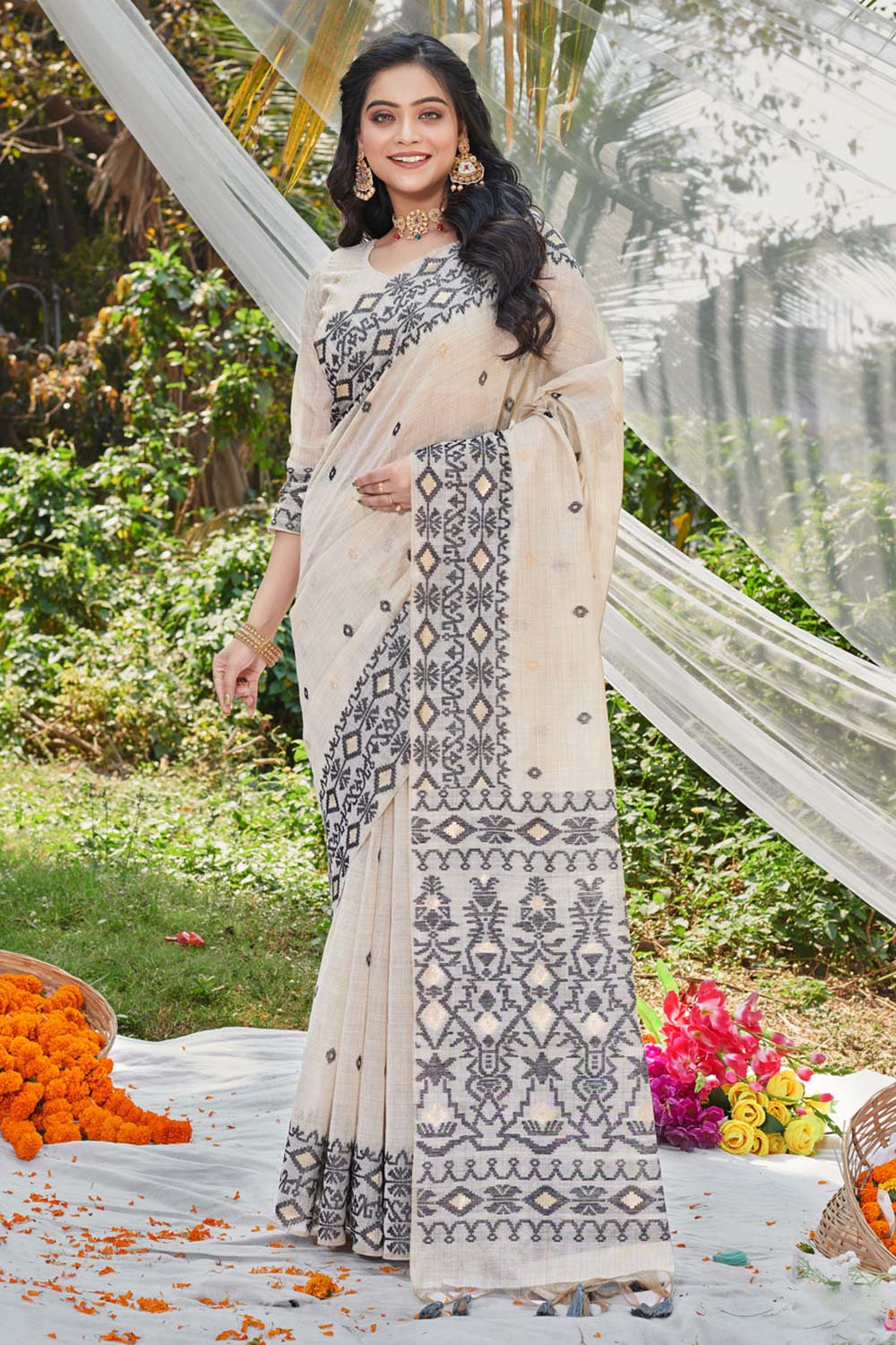 Cream Cotton Woven Saree