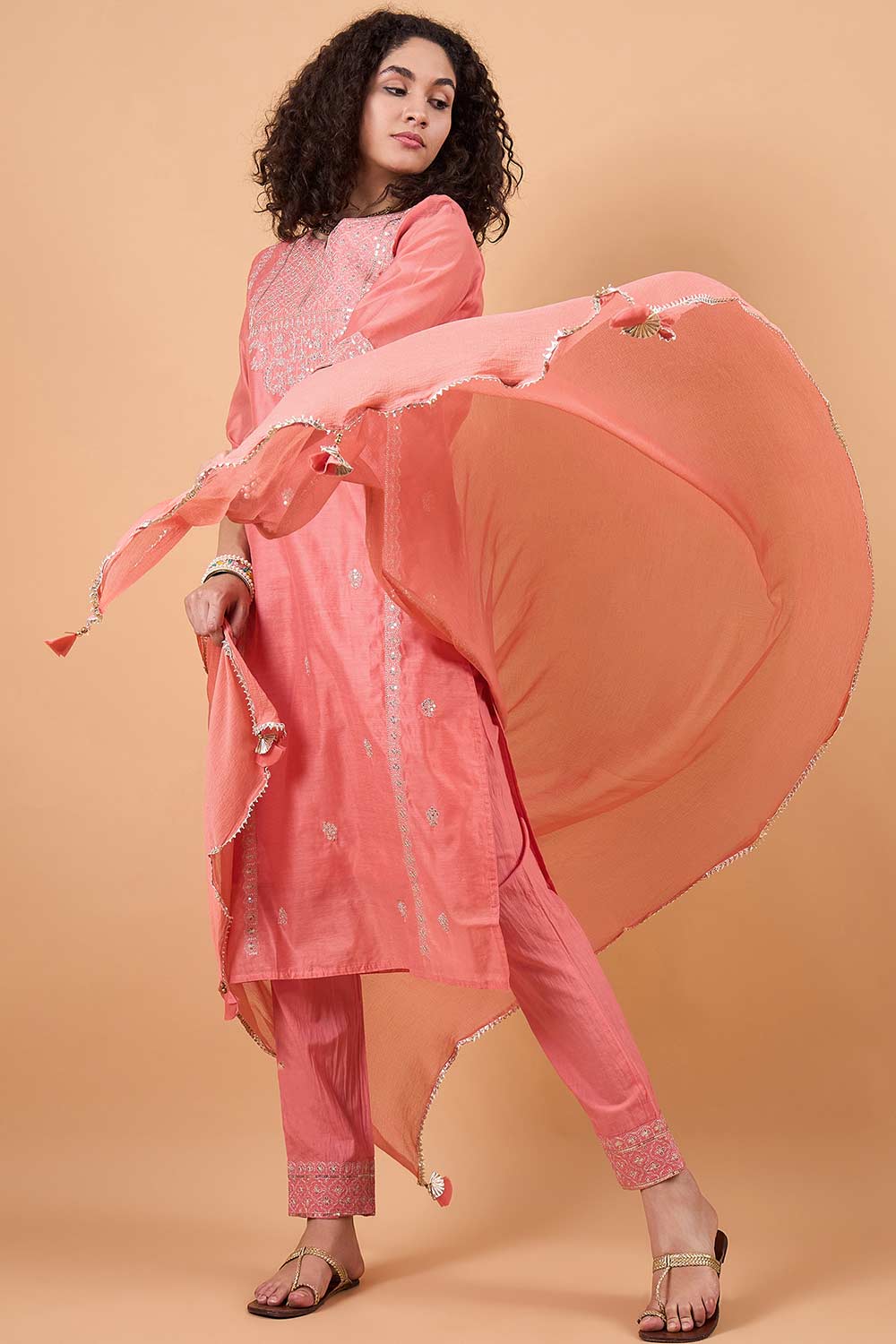 Women's Peach Silk Blend Printed Kurta Set