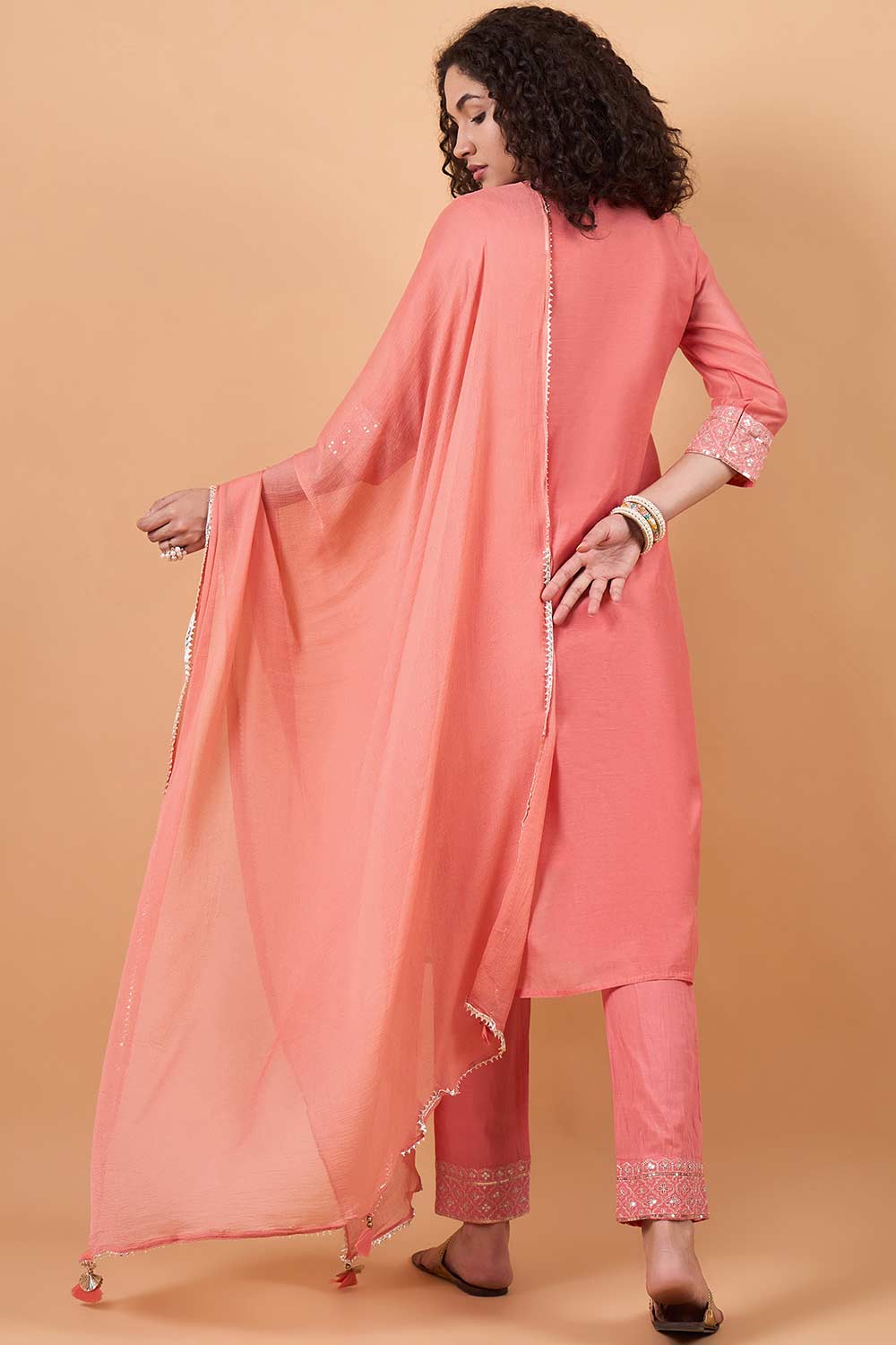 Women's Peach Silk Blend Printed Kurta Set