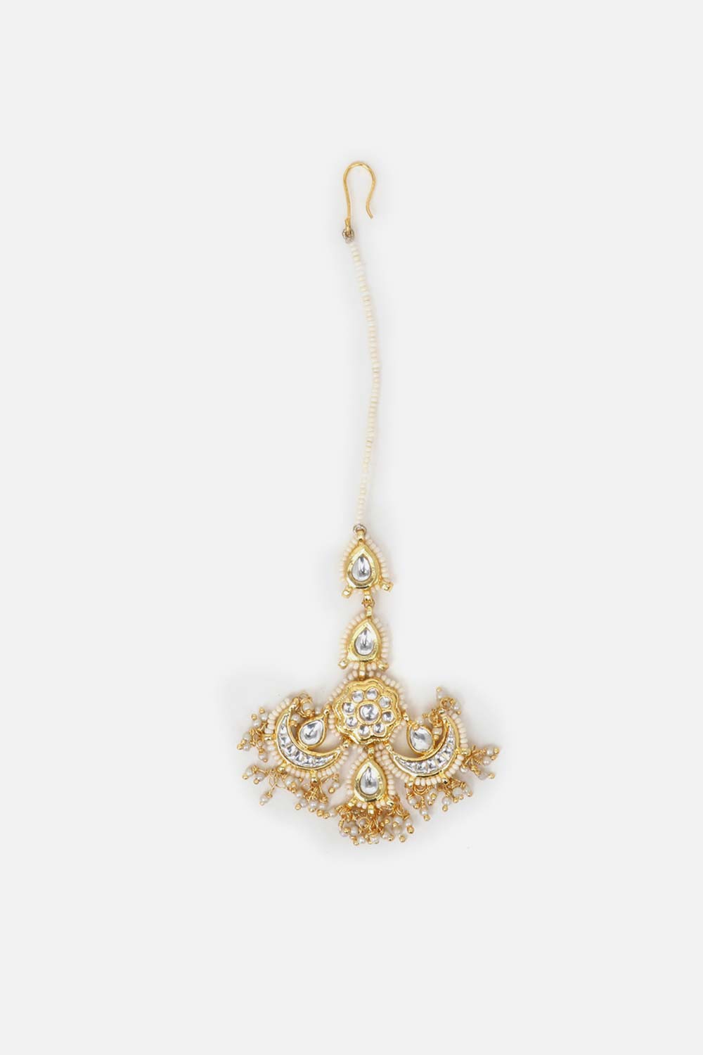 Cream And Gold Maang Tikka Head Jewellery With Kundan And Pearls
