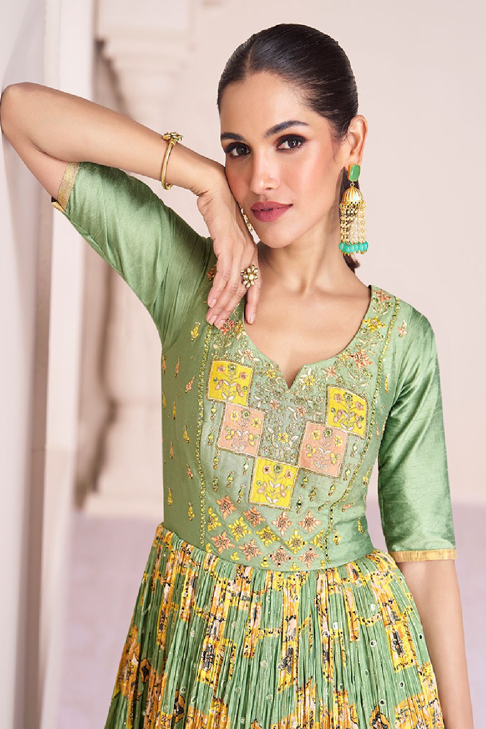 Women's Light-pear Silk Embroidered Resham Embroidery Salwar Kameez Suit Set