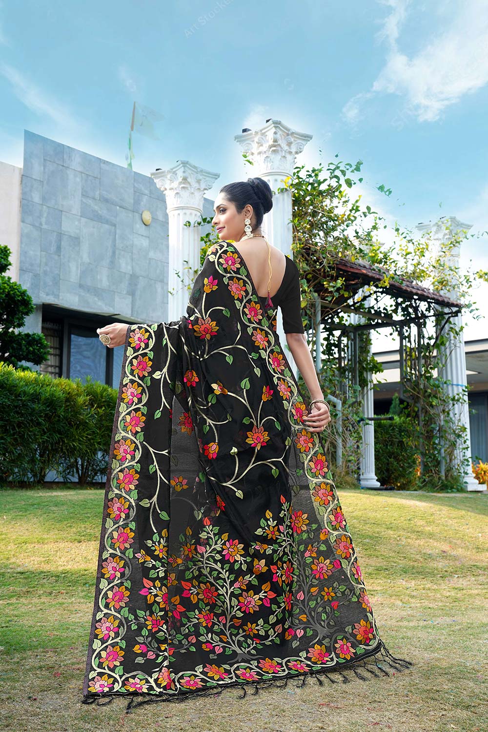 Black Jamdani Floral Cotton Saree