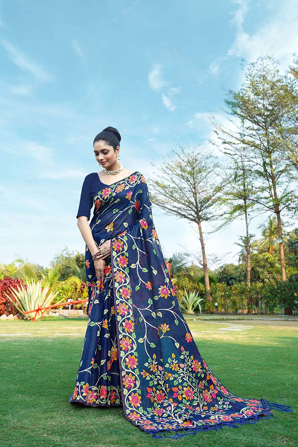 Navy Jamdani Floral Cotton Saree