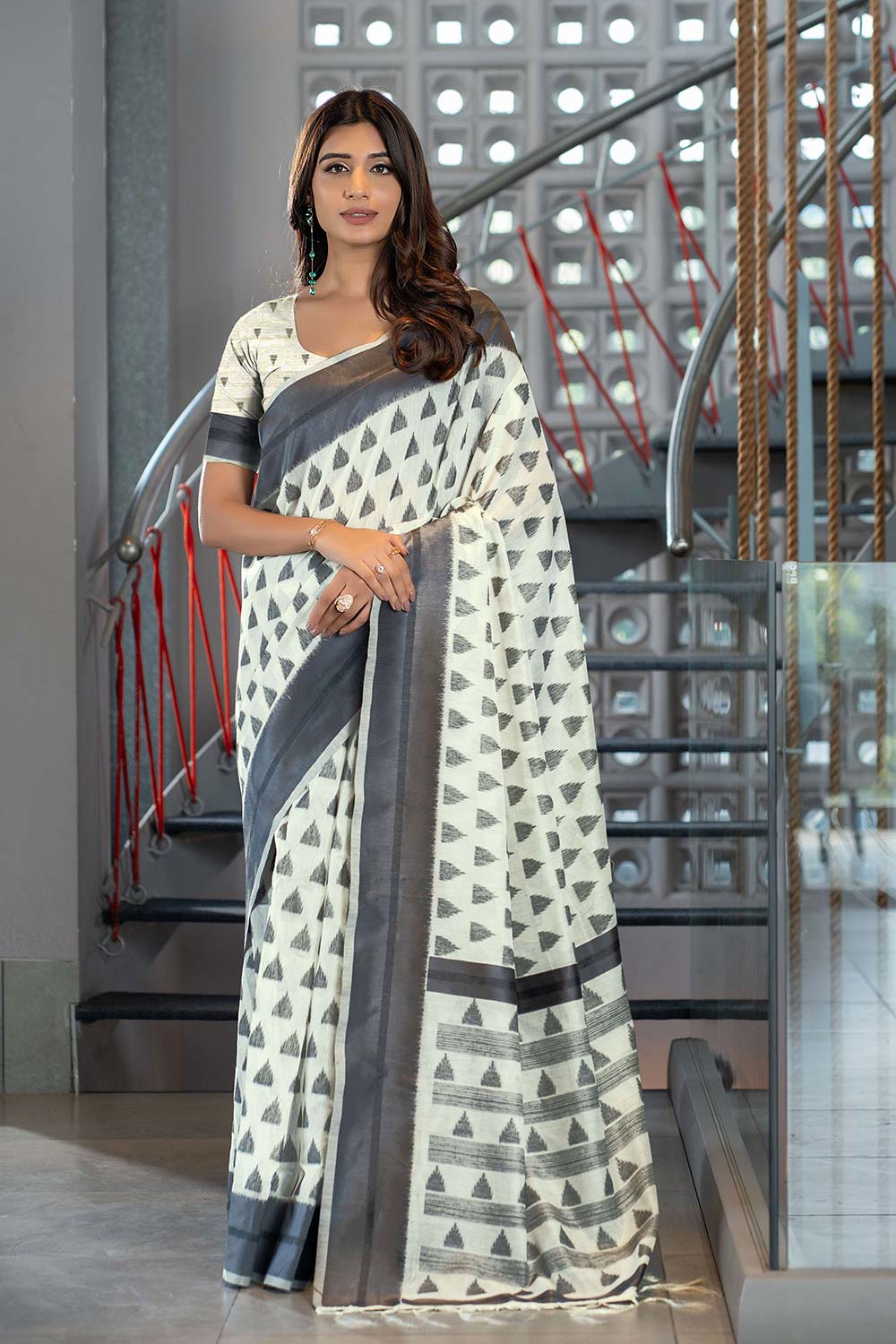 Grey Handloom Block Pattern Cotton Saree