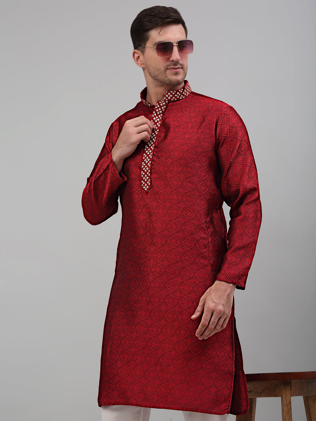 Men's Maroon Collar Embroidered Kurta