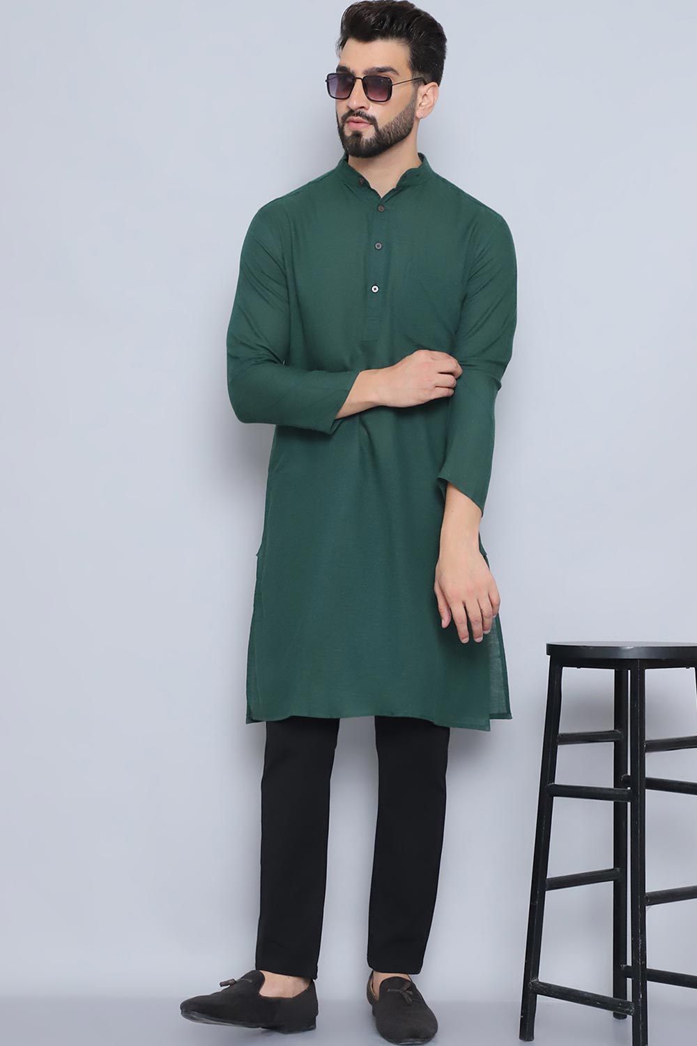 Men's Green Cotton Solid Long Kurta