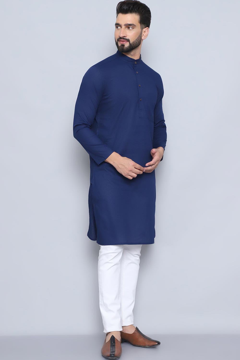 Men's Blue Cotton Solid Long Kurta