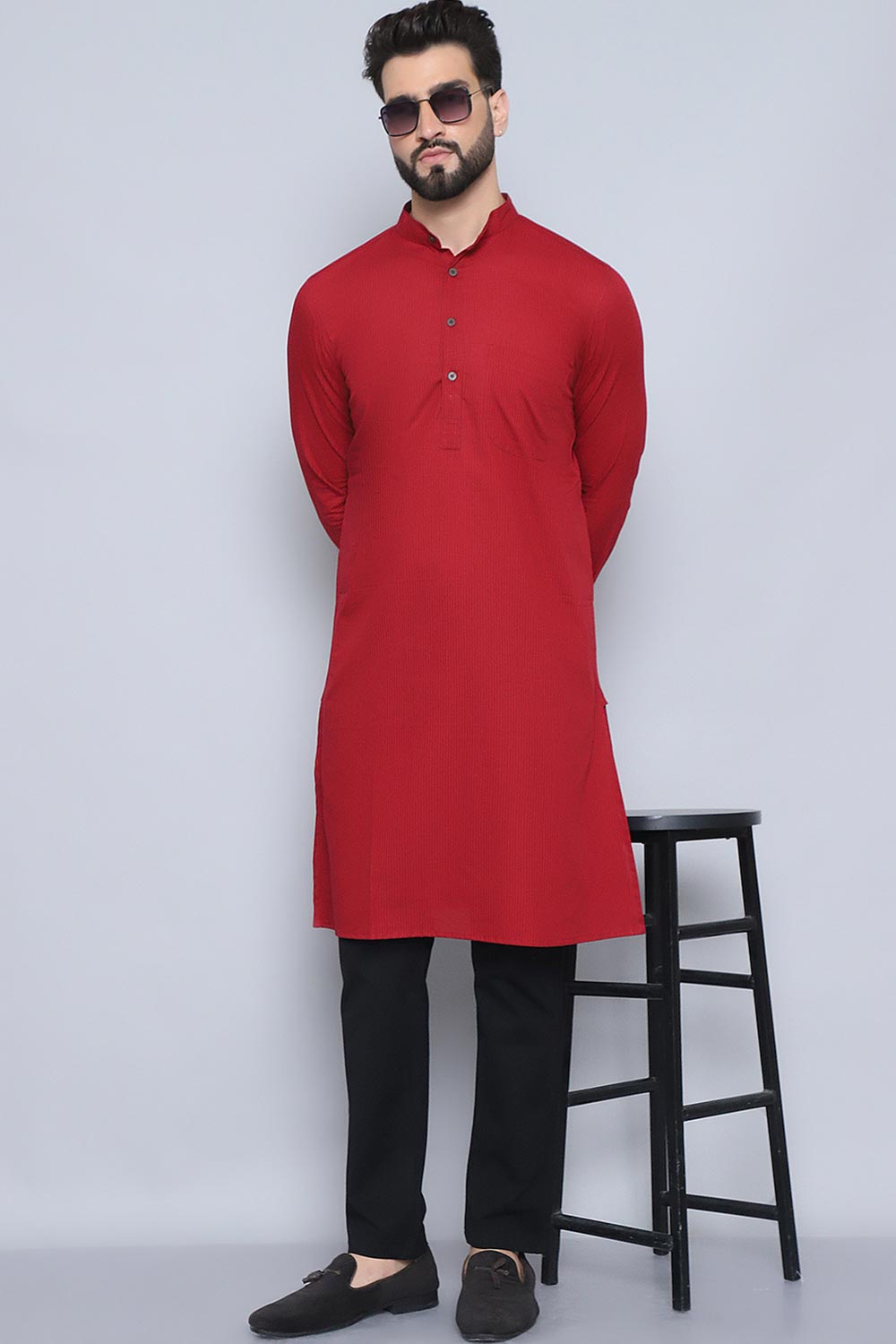 Men's Maroon Cotton Solid Long Kurta