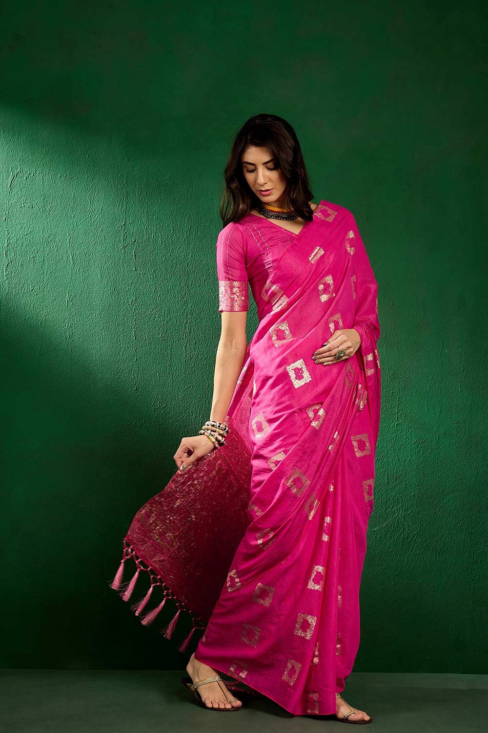 Pink Cotton Foil Print Saree