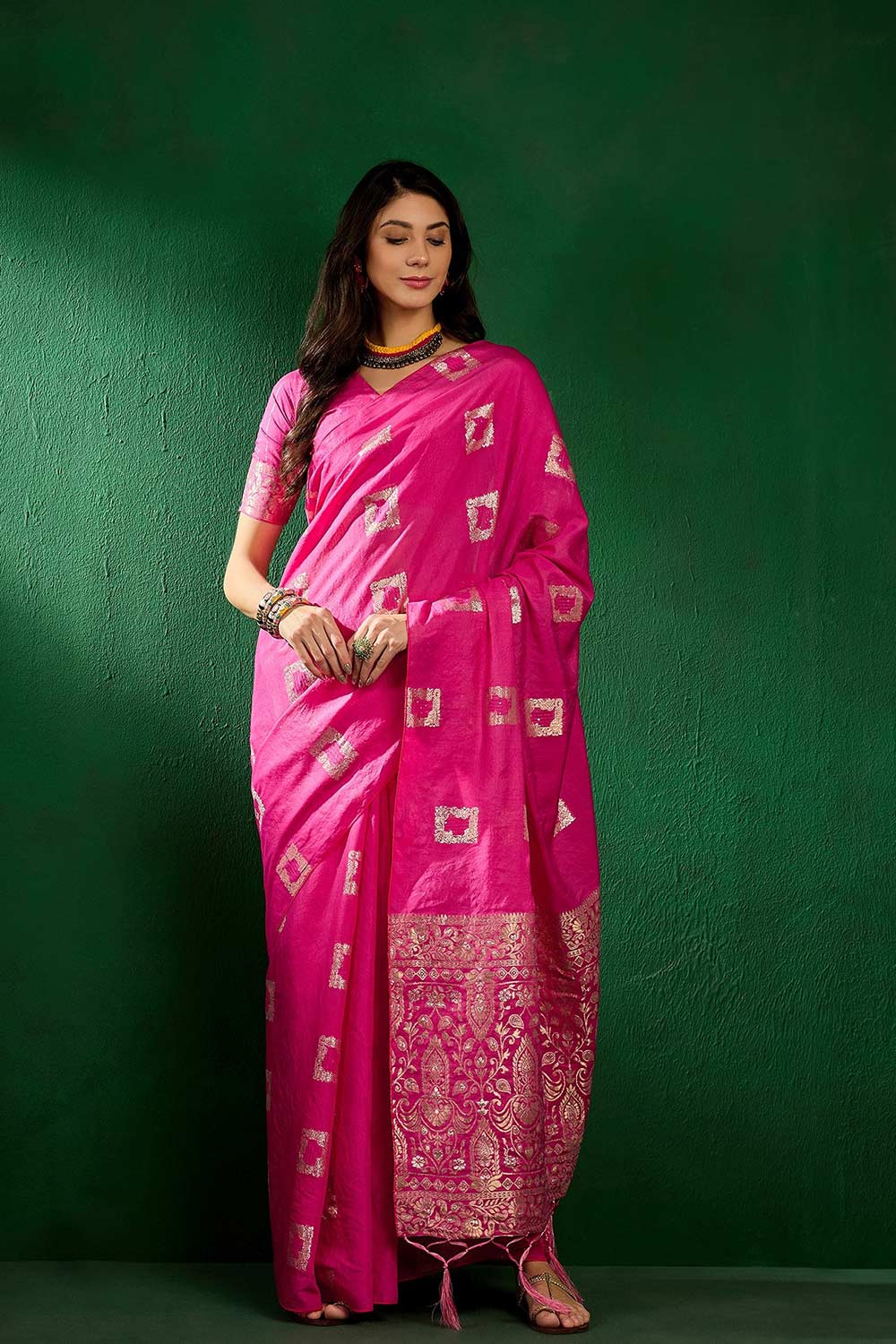 Pink Cotton Foil Print Saree