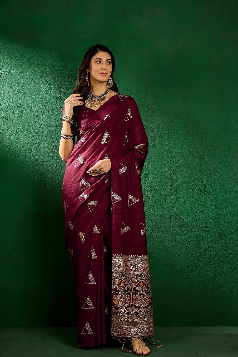 Purple Cotton Blend Foil Print Saree