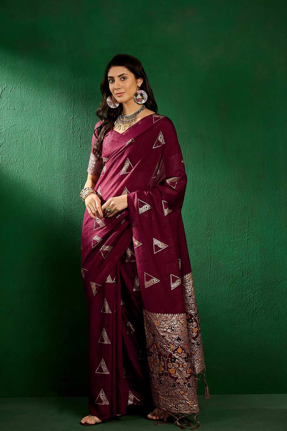 Purple Cotton Blend Foil Print Saree