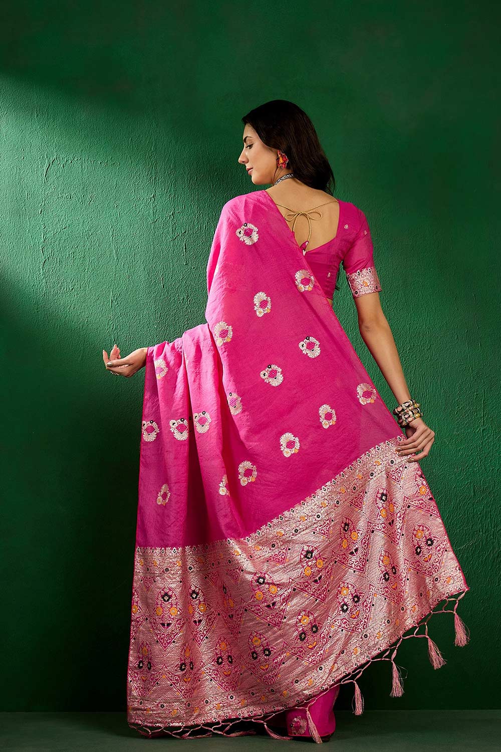 Pink Cotton Blend Foil Print Saree