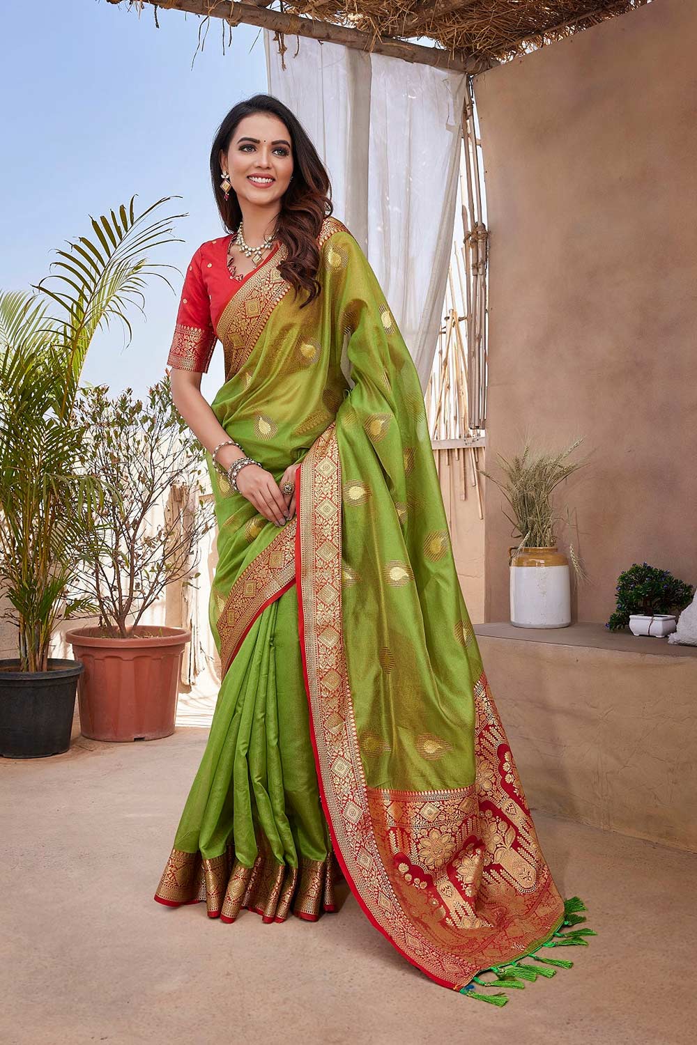 Green Silk Blend Zari  Saree